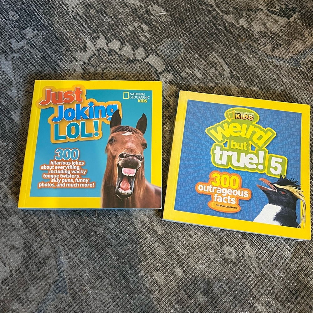 Set of 2 National Geographic Kids books 📚